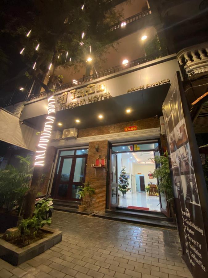 Phnom Penh Le Vincent Hotel Exterior photo