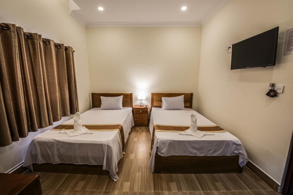 Phnom Penh Le Vincent Hotel Exterior photo